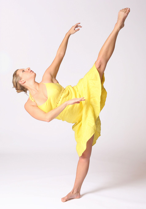 Dance_Karen-side-Tilt_main Dance_Karen-side-Tilt_main
