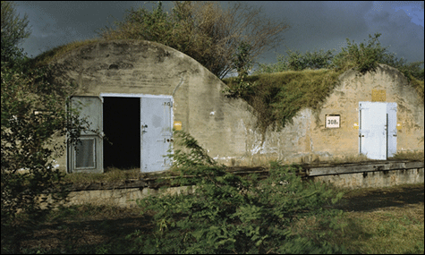 inside_PRATT_TOP_bunkers_in inside_PRATT_TOP_bunkers_in