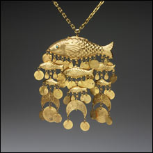 RISD_Cadette_necklace_fish_ RISD_Cadette_necklace_fish_