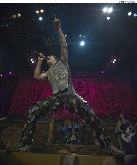 ironmaideninside.jpg ironmaideninside.jpg
