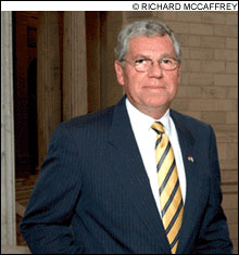 REAGANESQUE The affable-seeming governor has an uncanny ability to confound his political opponents at times.