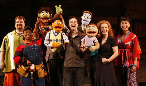 080314_avenueq_main